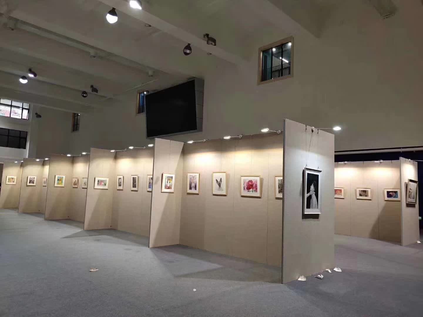 無縫展板材質(zhì) 無縫展板材質(zhì)